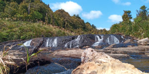 La rivière juste avant la cascade