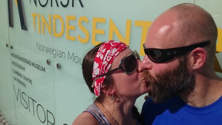 Tindesenter und fast wie Tindercenter